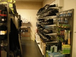 - Manna Traktor - butikken 002 144 - Butik og lager